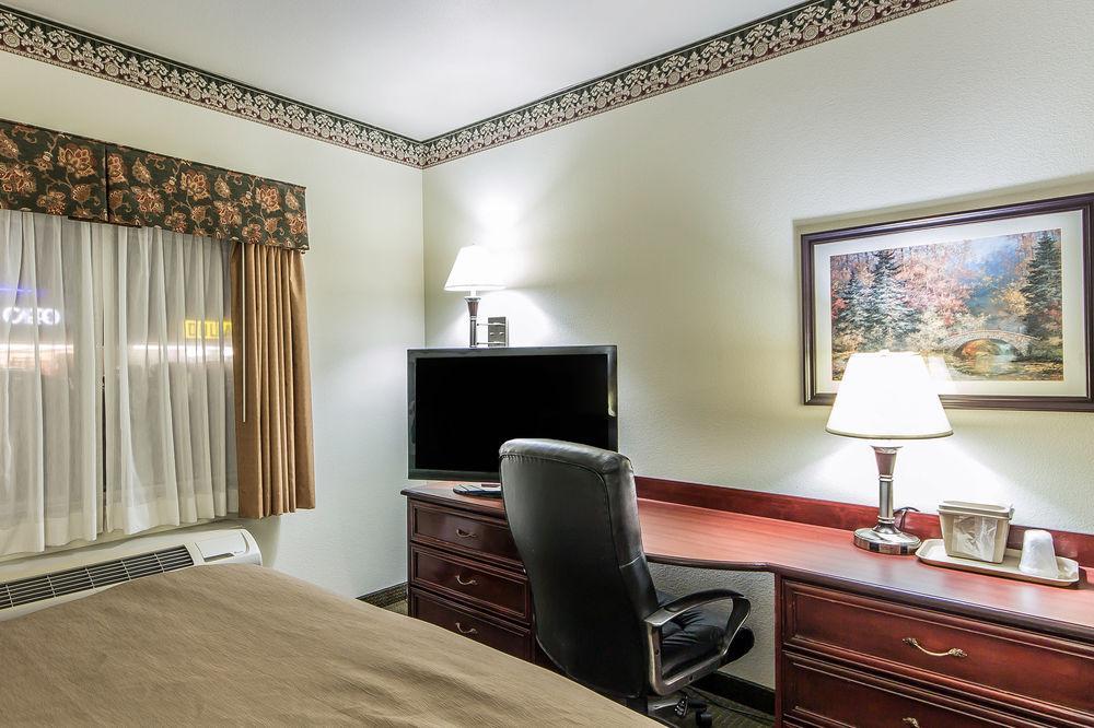 Best Western Nsu Inn Tahlequah Exterior photo