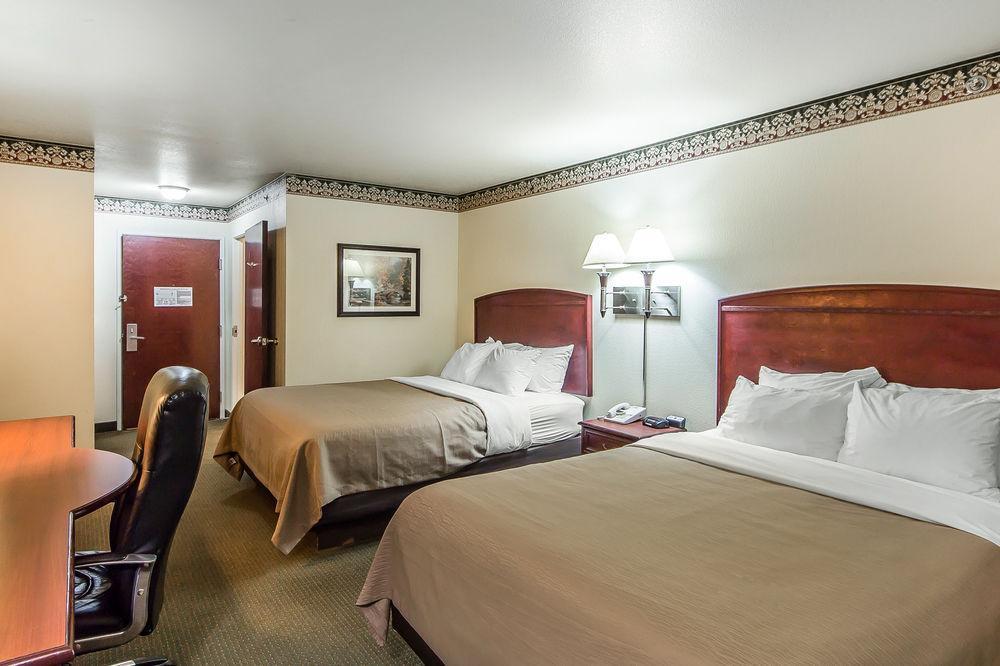 Best Western Nsu Inn Tahlequah Exterior photo