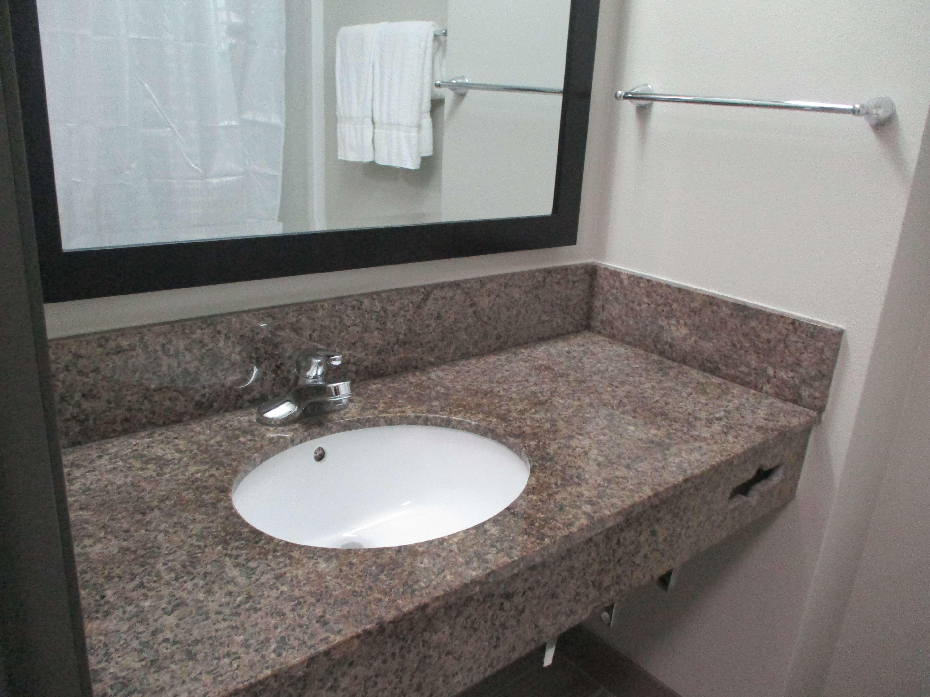 Best Western Nsu Inn Tahlequah Exterior photo
